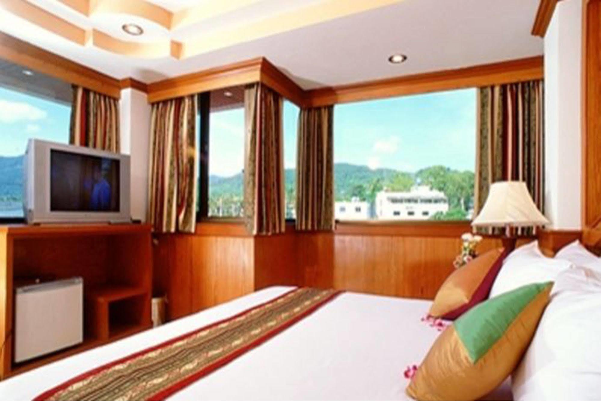 Grand Sea View Beach Resotel Lipa Noi Exteriör bild