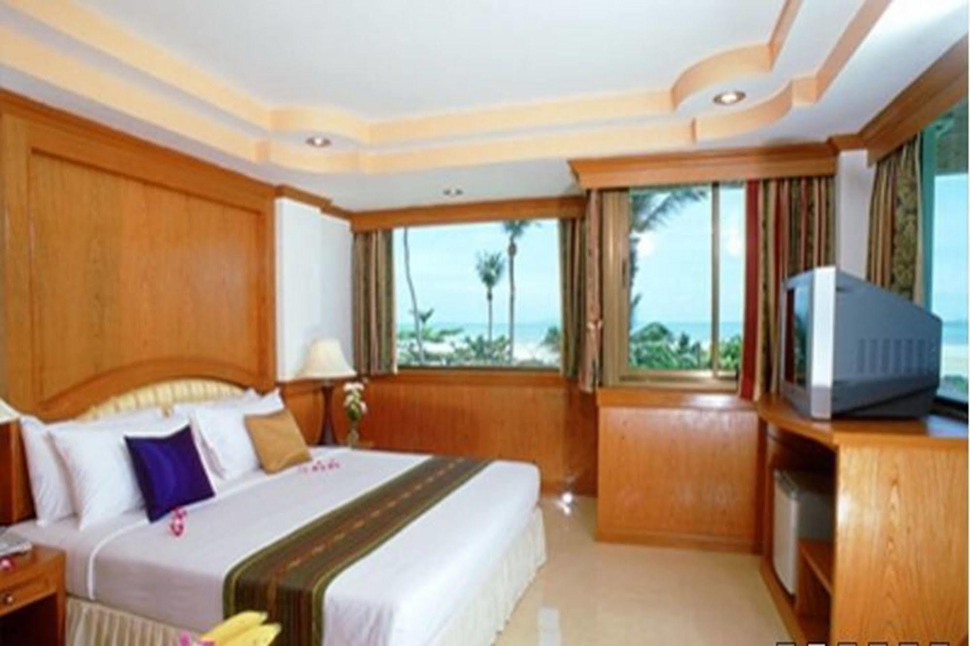 Grand Sea View Beach Resotel Lipa Noi Exteriör bild