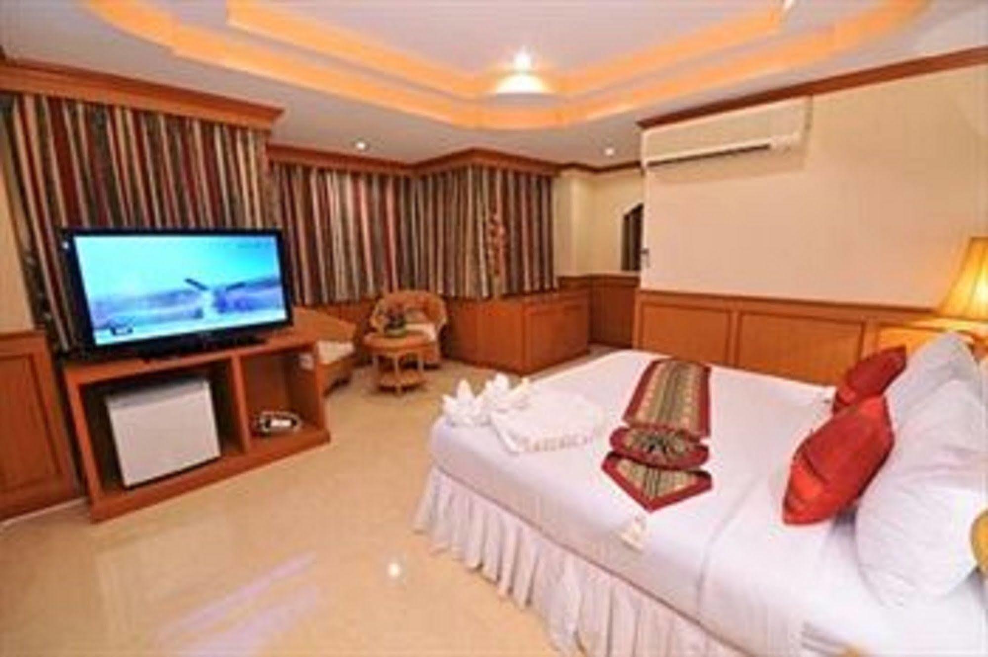 Grand Sea View Beach Resotel Lipa Noi Exteriör bild